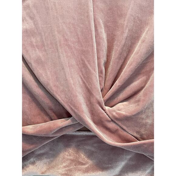 Forever 21 Lavender Velvet Mock-neck Cropped Top Medium - Picture 4 of 7